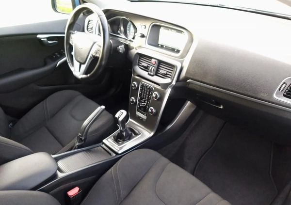 Volvo V40 cena 38900 przebieg: 171000, rok produkcji 2015 z Strzelce Opolskie małe 781